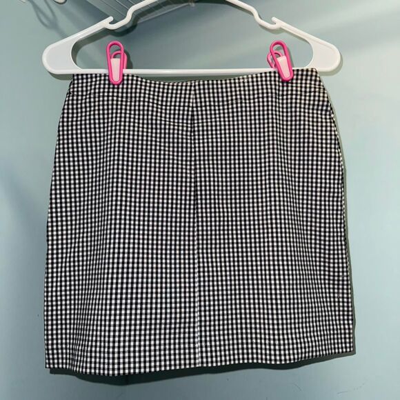 White House Black Market Gingham Mini Skirt – SZ 4 – Black & White Cotton Blend - Picture 2 of 3